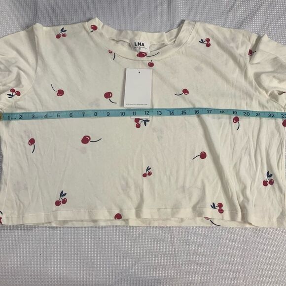 LNA Tee Cherry Printed Short Sleeves Cropped Top - Picture 6 of 6